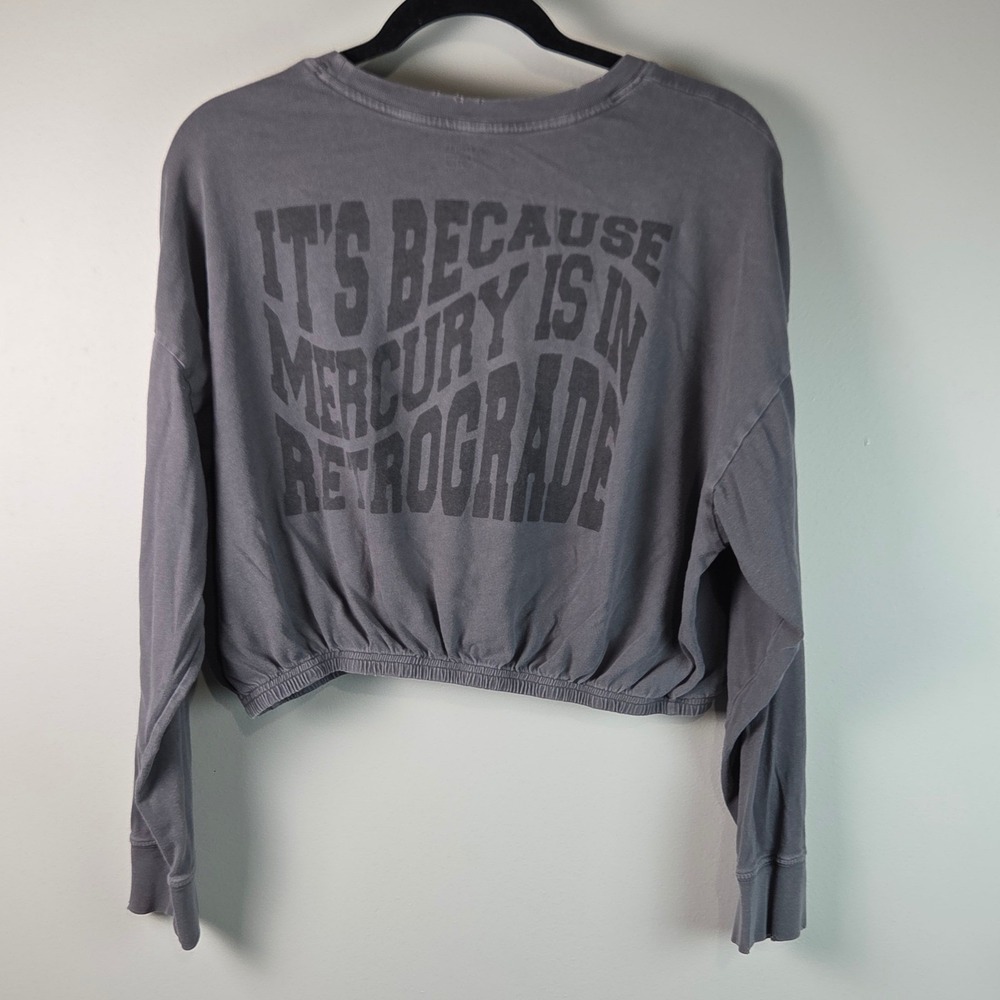 OFFLINE by Aerie Graphic Top Women L Gray Fair Mercury Retrograde Cropped LS
